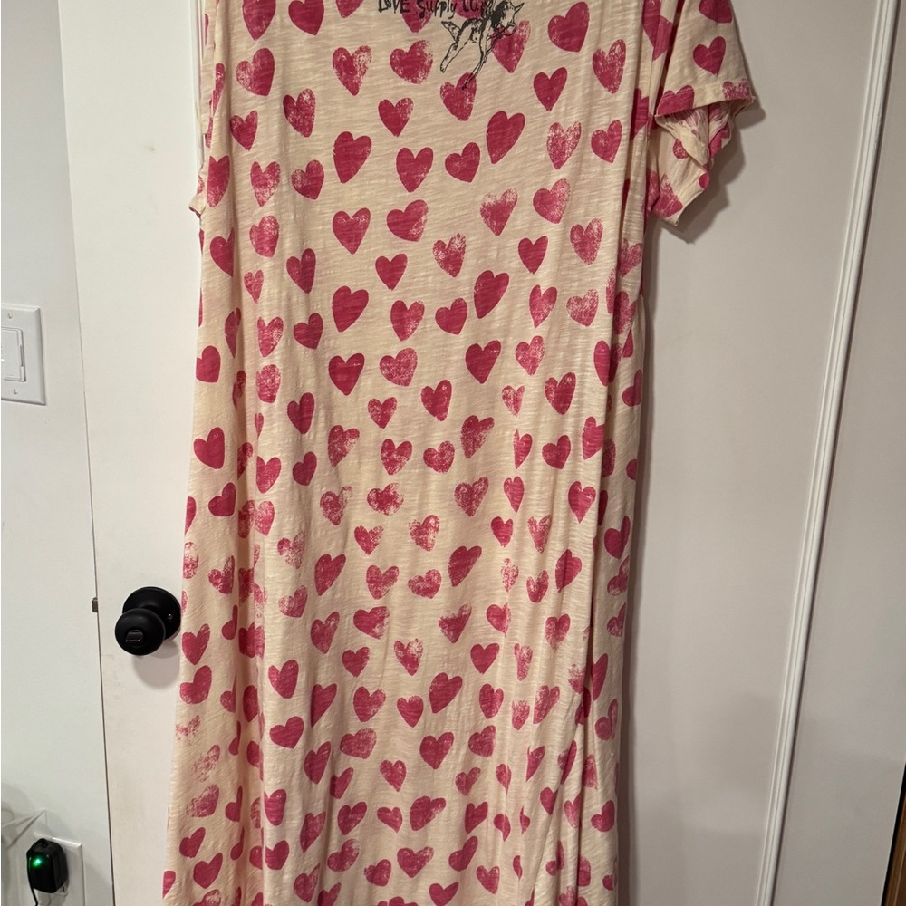 Magnolia Pearl Cream Dress with Pink Heart Print. Worn once - Picture 3 of 4